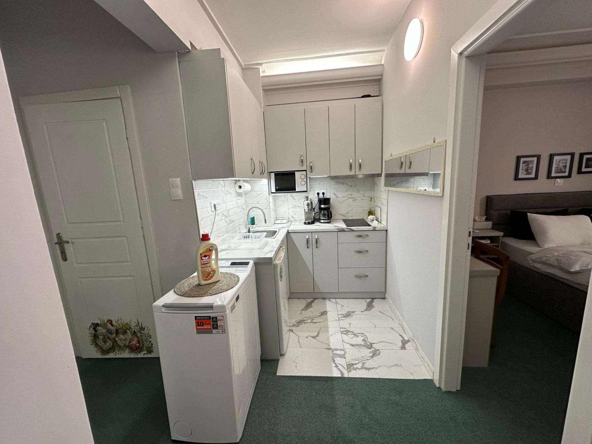 Pnoe D'Athenes Apartment Екстериор снимка